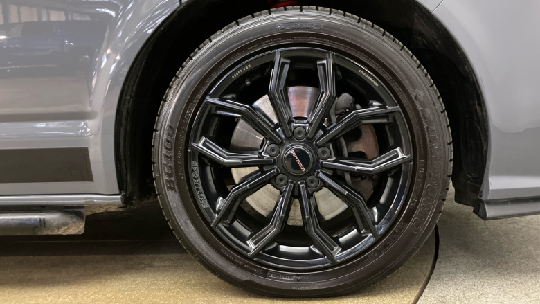 Volkswagen Transporter T32 Swb Diesel Special Edition 2.0 BiTDI 204 Sportline Black Ed Kombi Van DSG